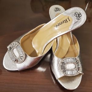 J.Renee' Beautiful Bling Wedges! Smoke Free environment!